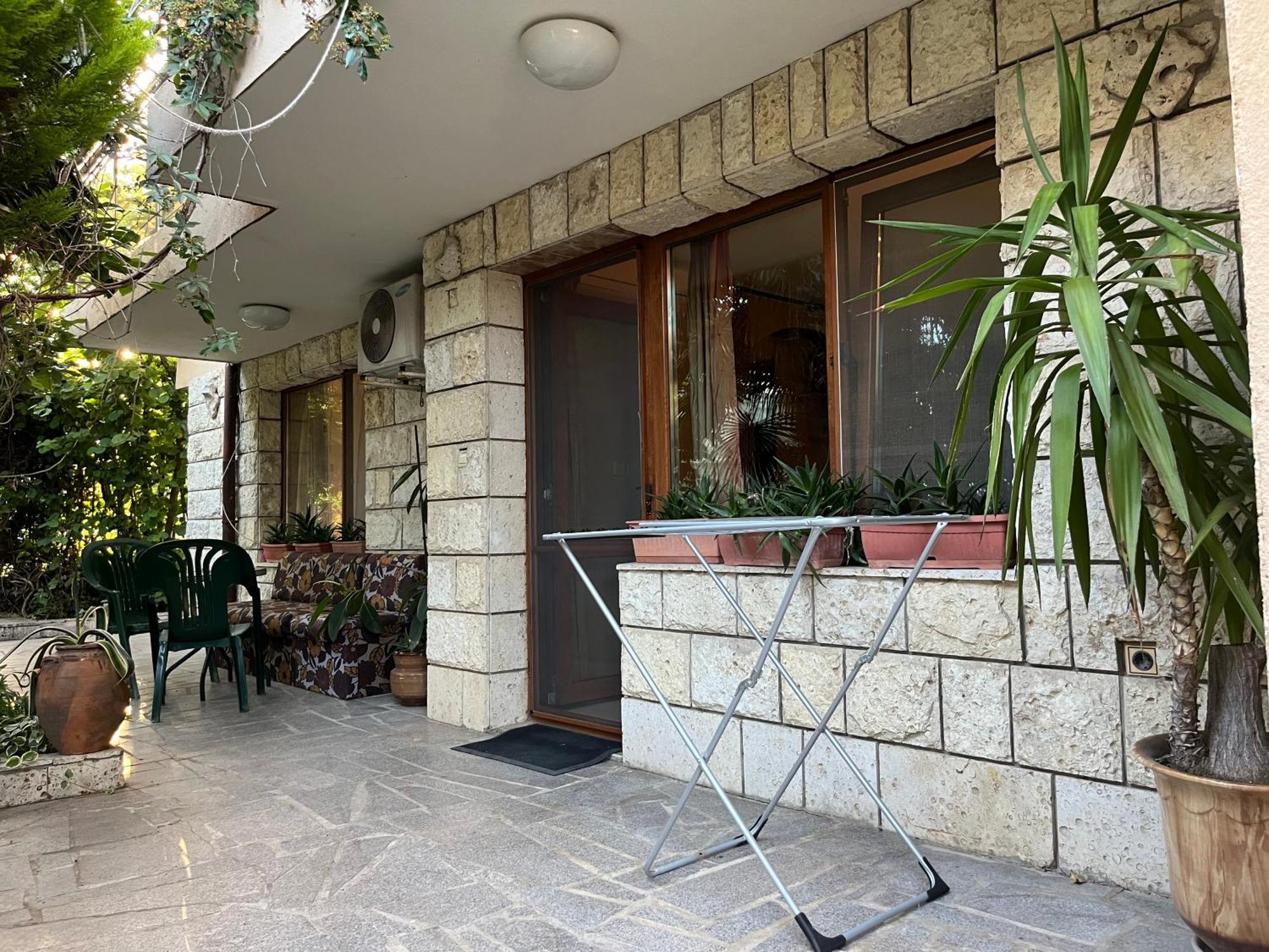Paunovi Guest House Primorsko Exterior photo